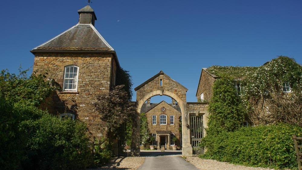 مبيت وإفطار Maiden Newton West Compton Manor المظهر الخارجي الصورة
