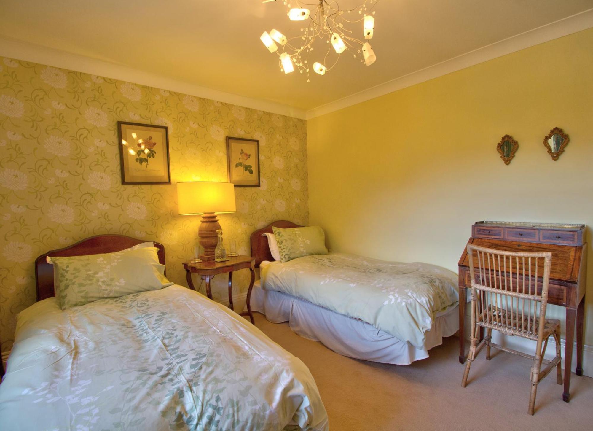 مبيت وإفطار Maiden Newton West Compton Manor المظهر الخارجي الصورة